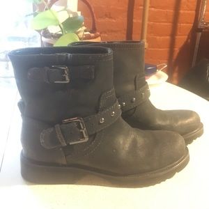 Women’s Nine West boots sized 6.5